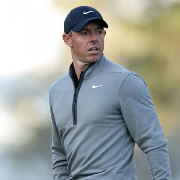 Rory shares lead at Players despite Day 1…