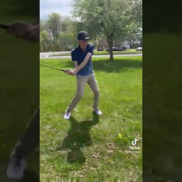Frohe Ostern! #lustig #Ostern #marshmello #golf #lustigesvideo