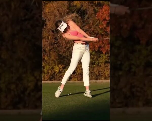 Cool und klassisch: Grace Charis zeigt ihr sanftestes Golf