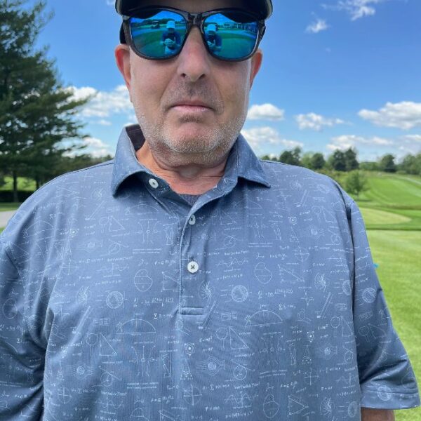 Zwei Ziegen Golf Polo und Bekleidung – Niche Golf