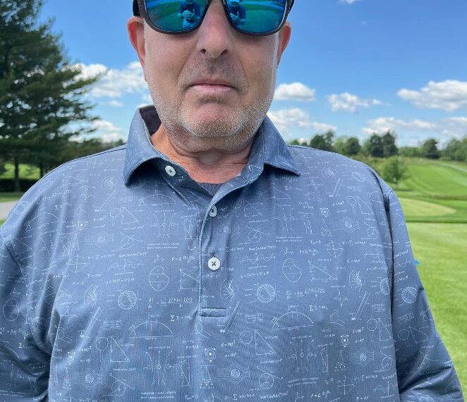 Zwei Ziegen Golf Polo und Bekleidung – Niche Golf