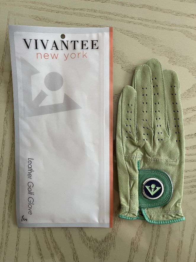 Vivantee Golfhandschuhe und Handtücher – Niche Golf